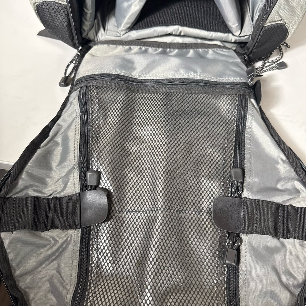 Tenba Camera Backpack Bag - Picture 11 of 13